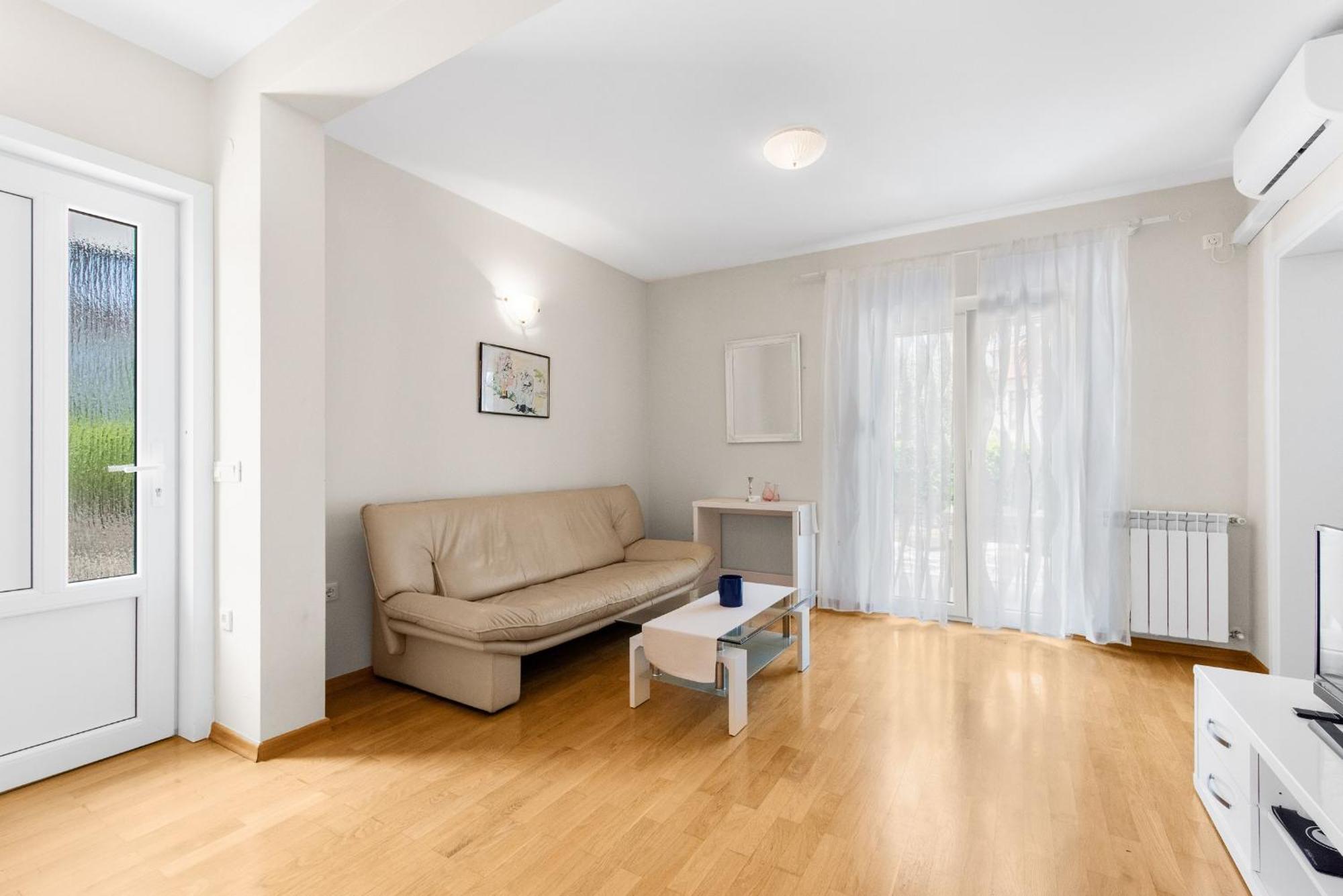 Villa Hope - Apartments With Shared Pool بوريتش الغرفة الصورة