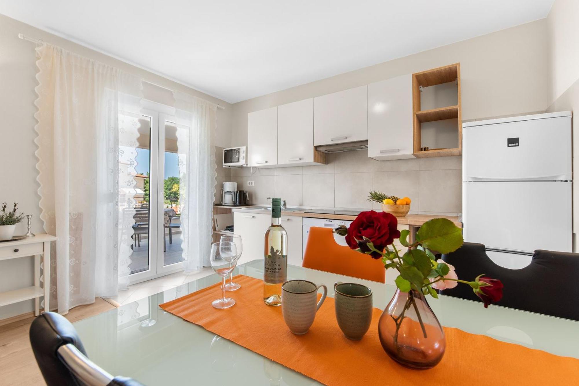 Villa Hope - Apartments With Shared Pool بوريتش الغرفة الصورة